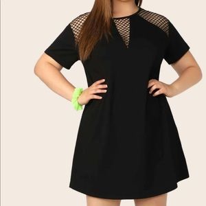 PLUS CUTOUT FISHNECK DETAIL TUNIC DRESS